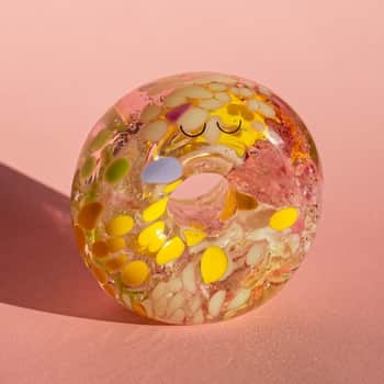 Skleněná figurka Crystal Blob Sleepy Colorful Donut