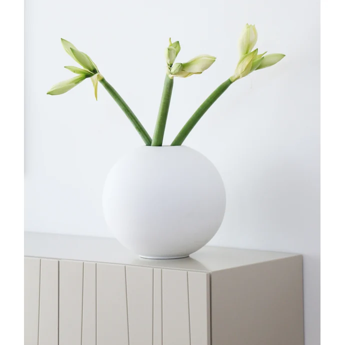 COOEE Design / Kulatá váza Ball White 30 cm